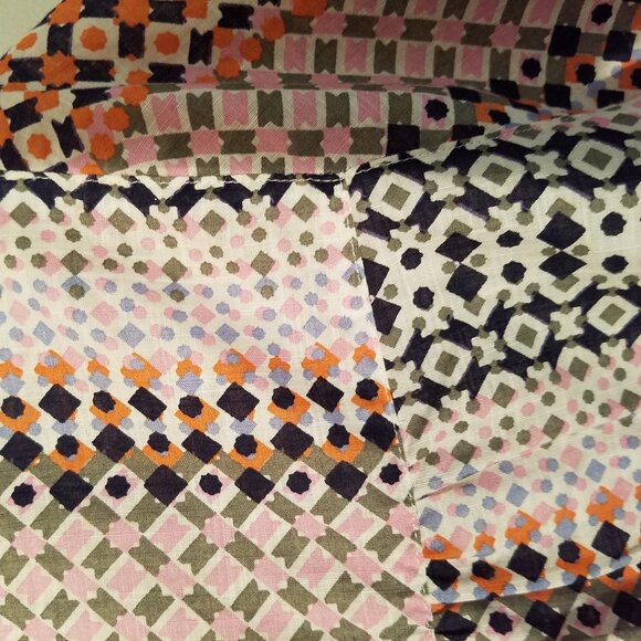 J.CREW 4 Pink geo top Item A1328 - Picture 8 of 14